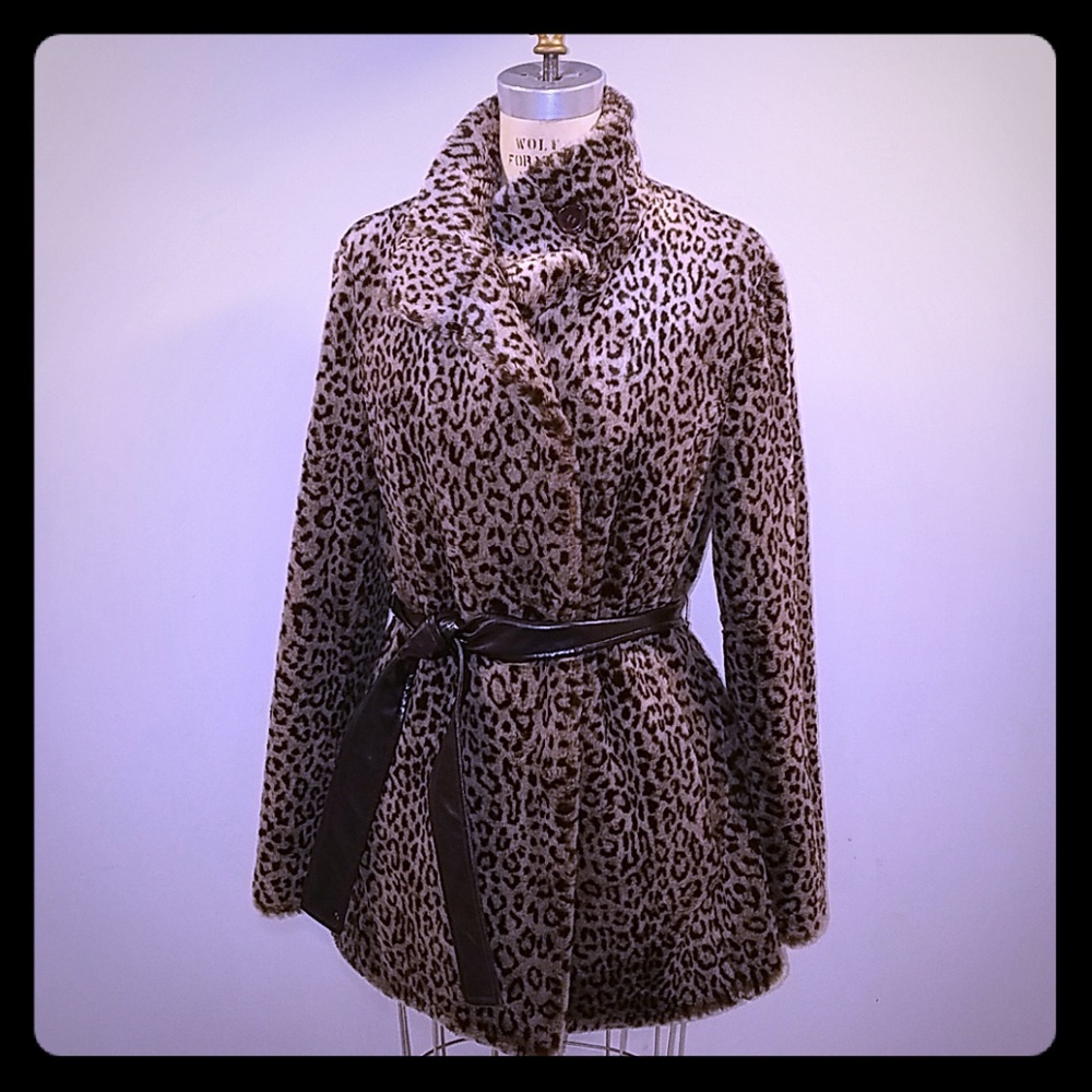 Calvin Klein Upscale Urban Leopard Faux Fur Size M